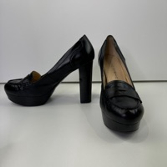 Marc Fisher Women's vegan black platform slip on loafer chunky heel size 7 ½ - Picture 3 of 11